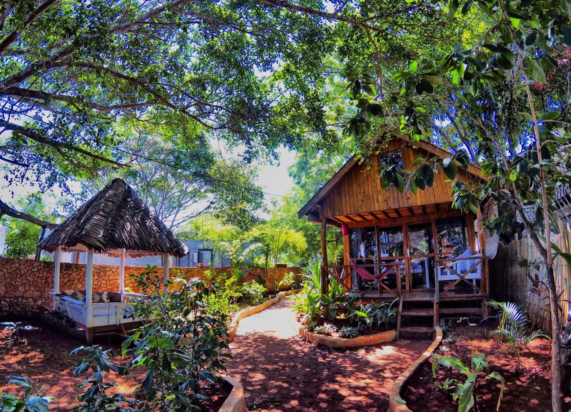Cosmos Bungalows بيرا المظهر الخارجي الصورة